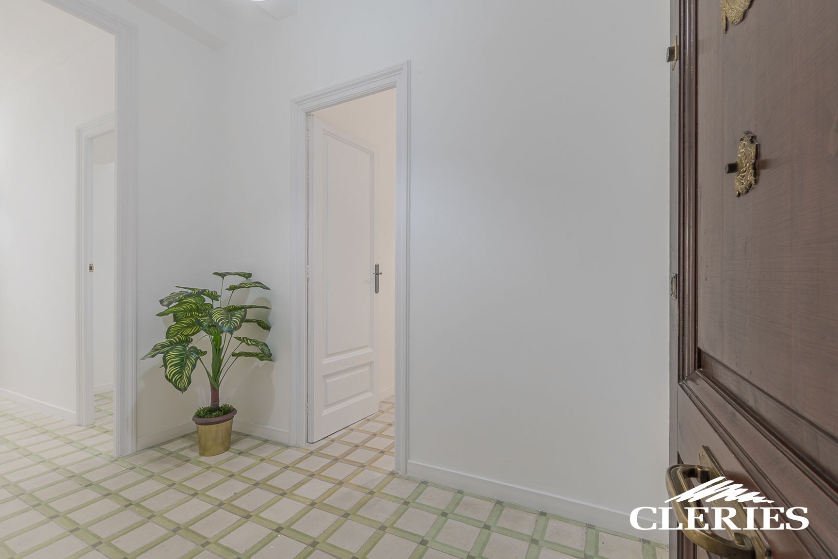 /RealEstateImages/6801/03 [Resolucion de Escritorio].jpg